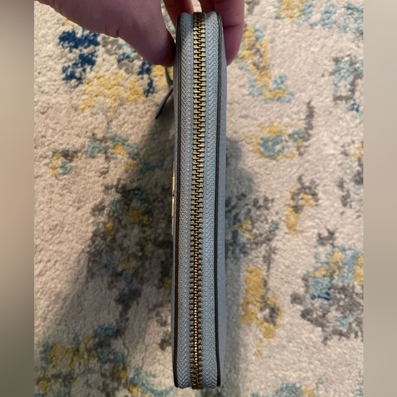 Tory Burch Wallet🩵💛💙 - Picture 2 of 9